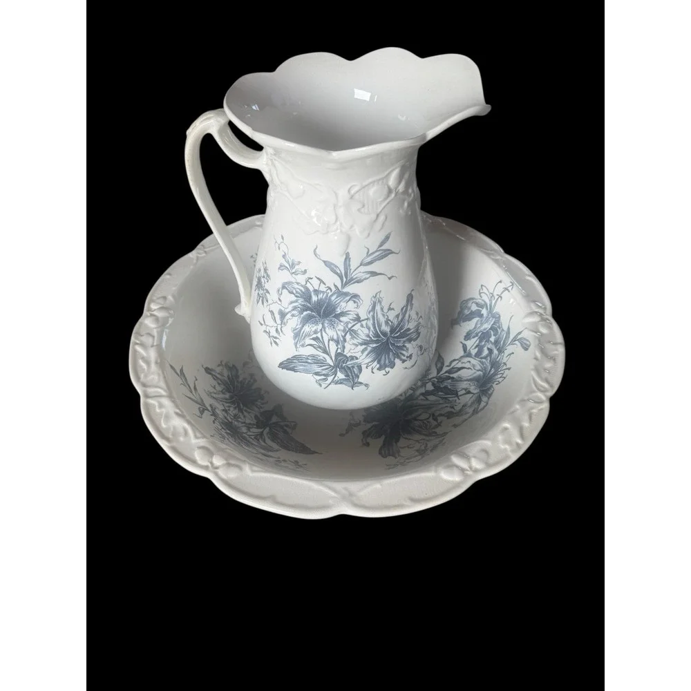 Middleport Pottery Staffordshire Blue Transferware Lillium Pitcher And Wash Bowl